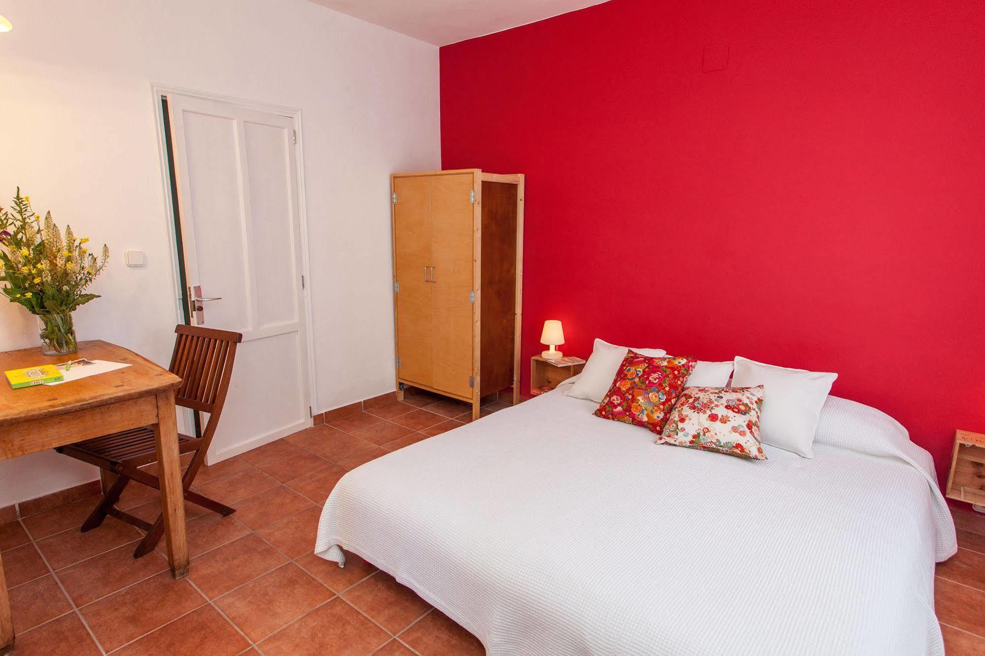 Cosmos Grand Hostal Sant Francesc de s'Estany Exterior photo