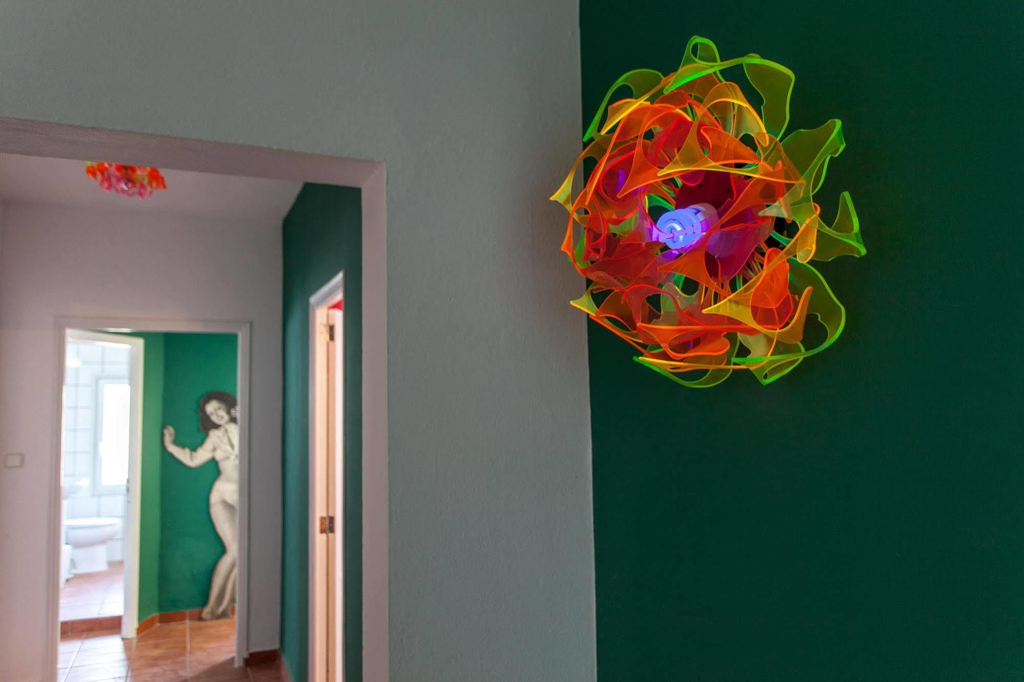 Cosmos Grand Hostal Sant Francesc de s'Estany Exterior photo
